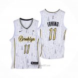 Camiseta Brooklyn Nets Kyrie Irving #11 Christmas Blanco