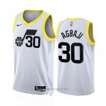 Camiseta Utah Jazz Ochai Agbaji #30 Association 2022-23 Blanco