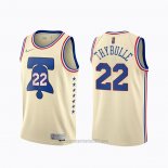 Camiseta Philadelphia 76ers Matisse Thybulle #22 Earned 2020-21 Crema