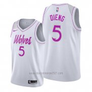 Camiseta Minnesota Timberwolves Gorgui Dieng #5 Earned Blanco