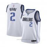 Camiseta Nino Dallas Mavericks Kyrie Irving #2 Association Blanco