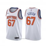 Camiseta New York Knicks Taj Gibson #67 Association Blanco
