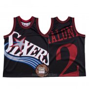 Camiseta Philadelphia 76ers Moses Malone #2 Mitchell & Ness Big Face Negro