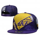 Gorra Los Angeles Lakers Criss Cross 9FIFTY Trucker Snapback Violeta Amarillo